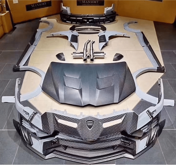 new style Body kit for Lamborghini URUS